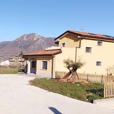 לינה וארוחת בוקר מונטלה Horse House מראה חיצוני תמונה